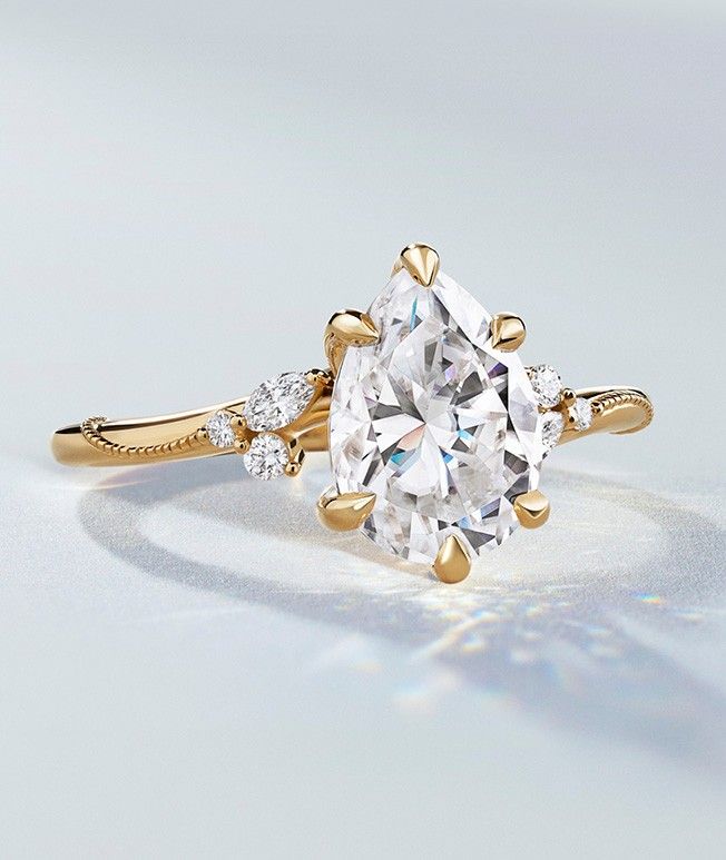Nature inspired diamond engagement ring.